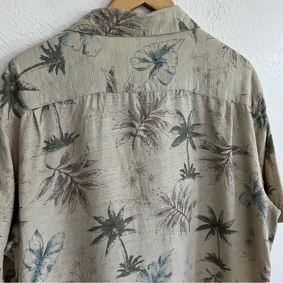 Batik Bay Hawaiian 100% Machine Washable Silk Coconut Palm Button Up Size XL - Picture 6 of 6